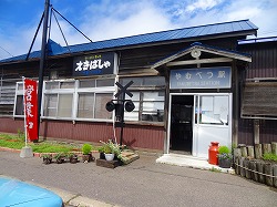 駅ラーメン店